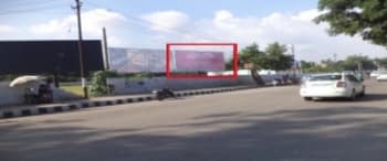 Advertising on Hoarding in Raipur Satwari  30151
