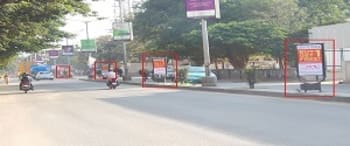 Advertising on Road Median in Bengaluru  33594