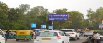 Advertising on Hoarding in Shakurpur 36320
