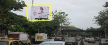 Advertising on Hoarding in Marine Lines  36755