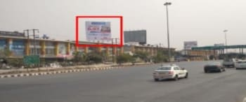 Advertising on Hoarding in Mumbai 37063