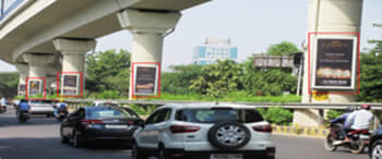 Advertising on Metro Pillar in Sector 28  78799