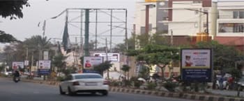 Advertising on Road Median in Bengaluru  89189