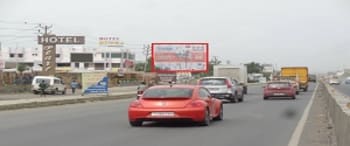 Advertising on Hoarding in Changodar 89868