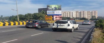 Advertising on Hoarding in Hunasamaranahalli  90122