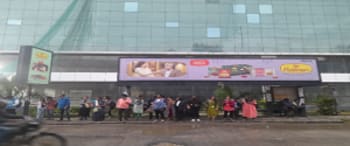 Advertising on Bus Shelter in HBR Layout  90509