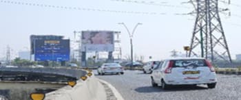 Advertising on Digital OOH in Bandra East  94749