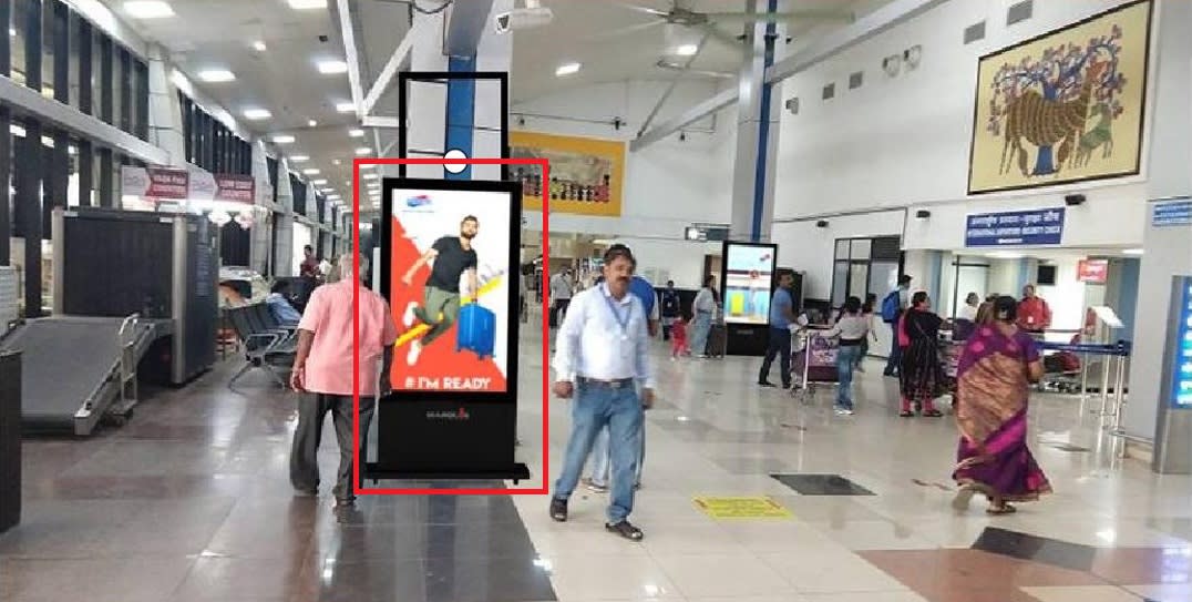 Pune Airport- Departure Area Advertising-Digital Screen - Left Pillar towards Check-In Gate