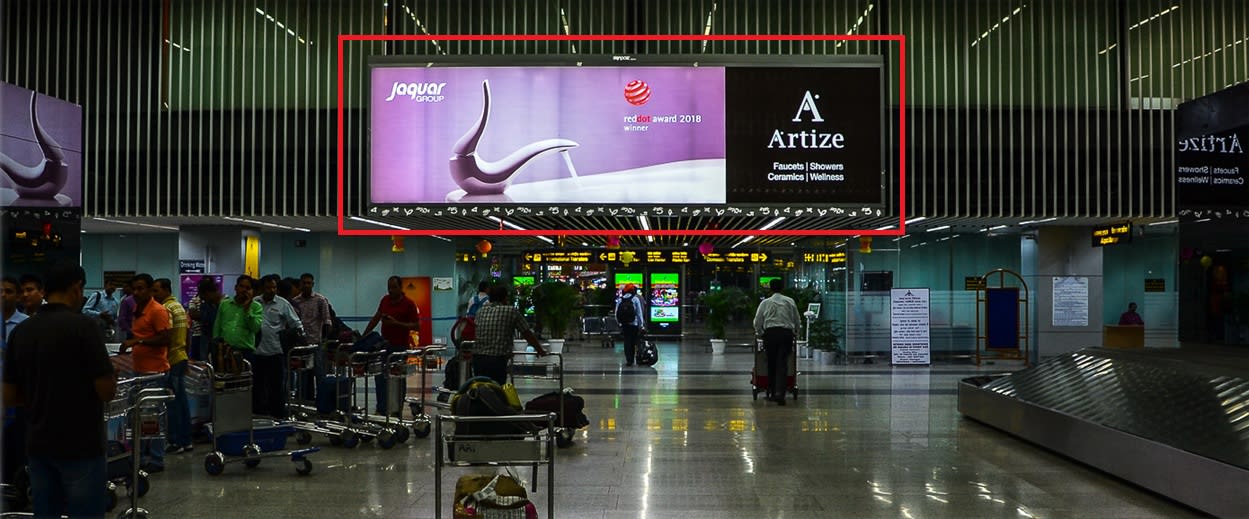 Kolkata Airport-Mega Lit Box Advertising - Near Conveyor Belts In - Between  Conveyor Belt No 7 & 8 - 30 W x 8 H Ft