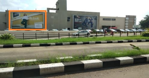 Hoarding Option 3 36 W x 27 H Ft Besides Shoppers Stop Parking & Entrance 2