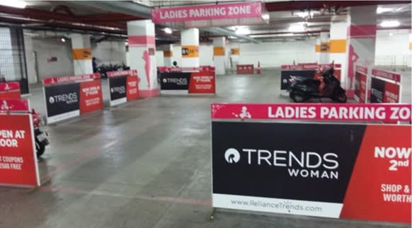 Barricade Ladies Parking Zone
