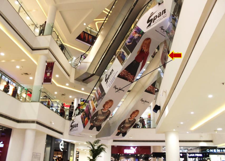 Escalator On First Floor Near Bata, Orra