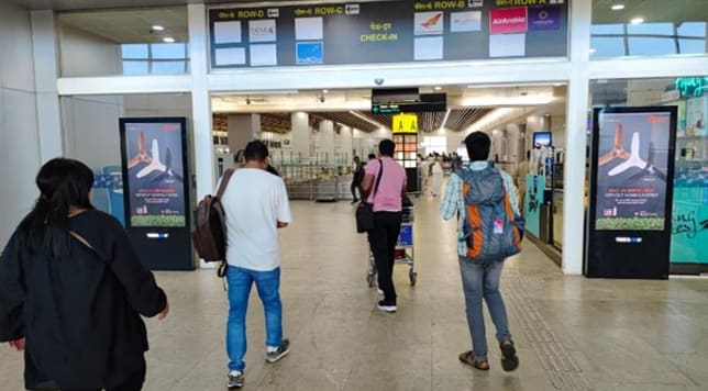 Departure, Entry, Check-In area, Security check, SHA