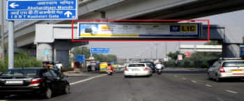 Advertising on Hoarding in Patparganj