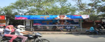 Advertising on Bus Shelter in Park Town 41242