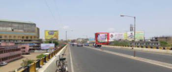 Advertising on Hoarding in Sitabuldi  44293