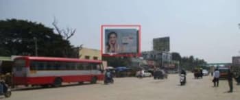 Advertising on Hoarding in KB Extension  66161