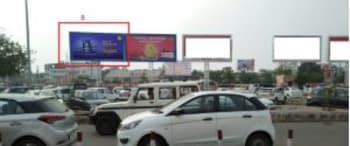 Advertising on Hoarding in Railway Station Area  66835