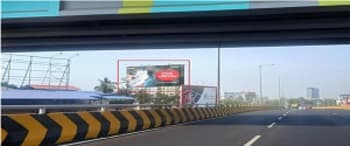 Advertising on Hoarding in Vyttila 71186