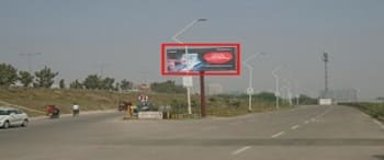 Advertising on Hoarding in Ardonamau  76342