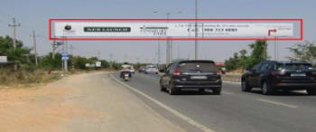 Advertising on Hoarding in Gummanahalli 76895