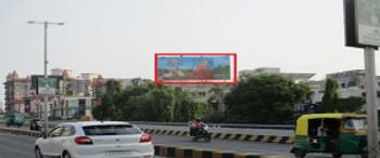 Advertising on Hoarding in India Colony 78862