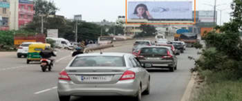 Advertising on Hoarding in Chandapura  82878