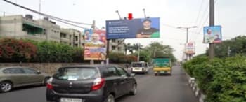 Advertising on Hoarding in Mukherjee Nagar  83196