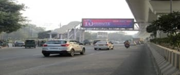 Advertising on Skywalk in Noida  83915