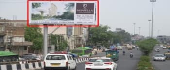 Advertising on Hoarding in Moti Nagar  84157