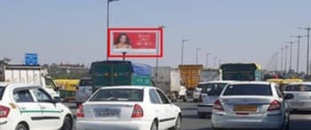 Advertising on Hoarding in Delhi  84126