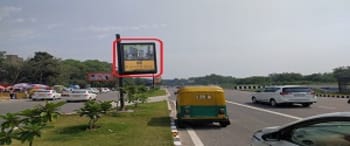 Advertising on Pole Kiosk in New Delhi  84868