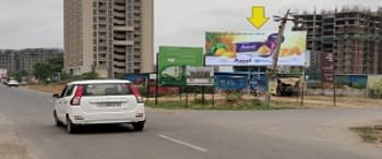 Advertising on Hoarding in Khodiyar 87332