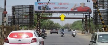 Advertising on Hoarding in Sector 25  87463