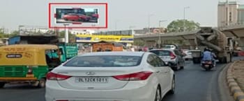 Advertising on Hoarding in Gurugram  88172