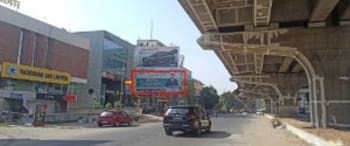 Advertising on Hoarding in Akota 89791