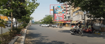 Advertising on Hoarding in Alkapuri 90418