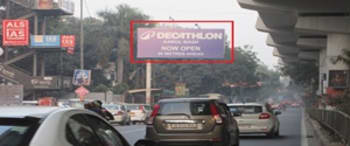 Advertising on Hoarding in Delhi 83171