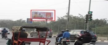 Advertising on Hoarding in Delhi  84008