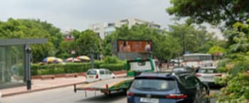 Advertising on Hoarding in Lajpat Nagar 99344