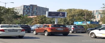 Advertising on Hoarding in Kidwai Nagar 99353