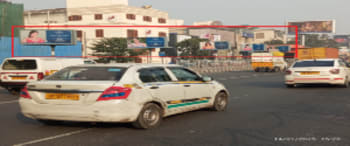 Advertising on Hoarding in New Delhi 99356