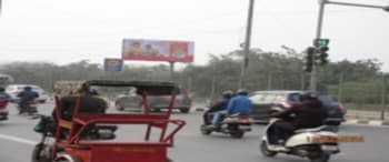 Advertising on Hoarding in Jagjit Nagar 100582