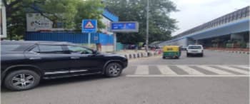 Advertising on Hoarding in Hauz Khas 100992