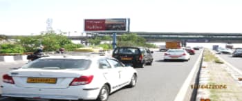 Advertising on Hoarding in Shakur Basti 101076