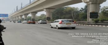 Advertising on Metro Pillar in New Delhi 102982