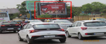 Advertising on Hoarding in Mahim 106294