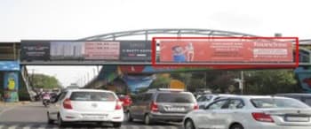 Advertising on Hoarding in Pawne 108558