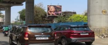 Advertising on Hoarding in Bandra West 109213