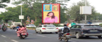 Advertising on Hoarding in Sadar Bazar 111354